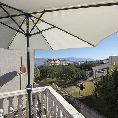 Apartment Jure Слатине Экстерьер фото