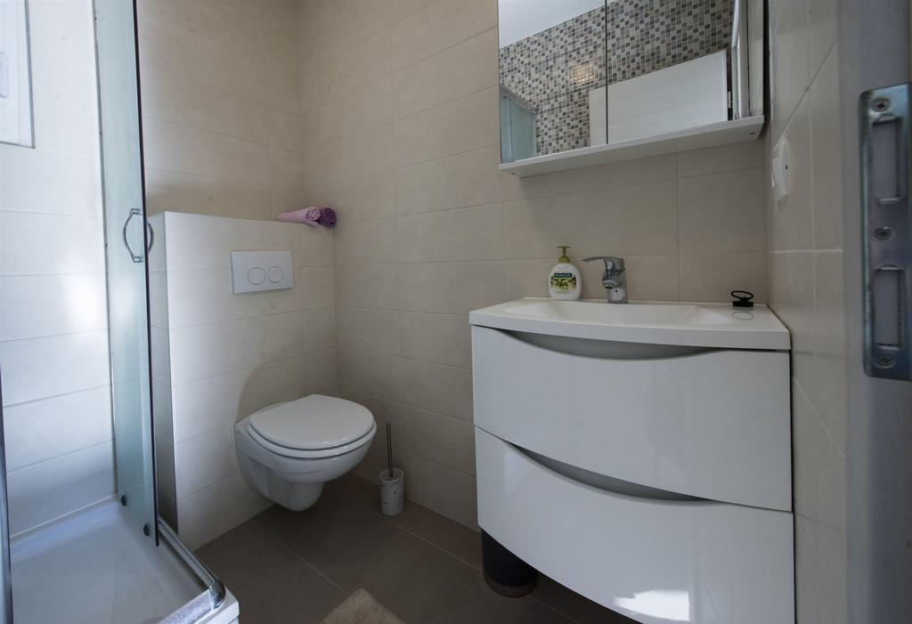 Apartment Jure Слатине Экстерьер фото