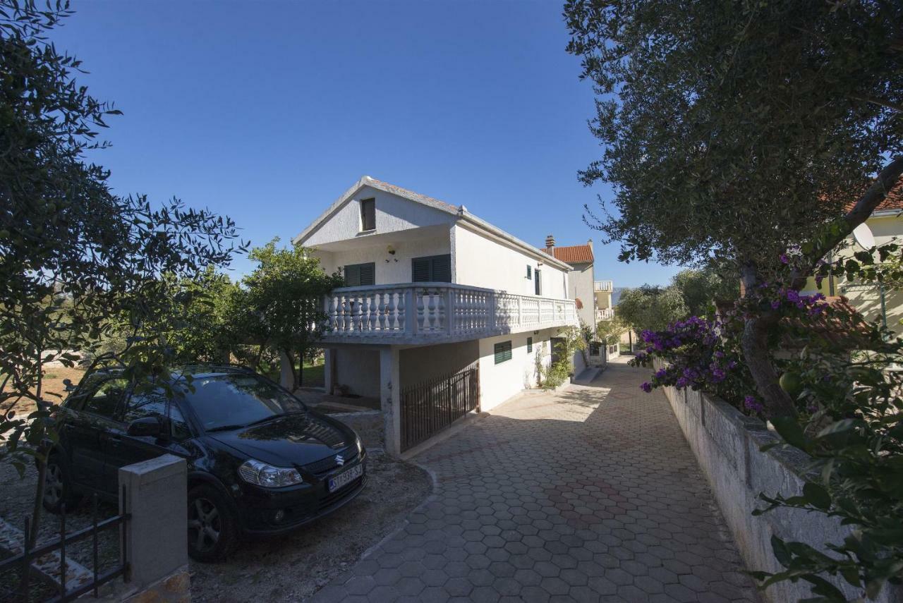 Apartment Jure Слатине Экстерьер фото